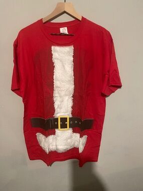 December 25 red Santa T-shirt, size large